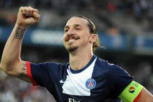 足球外交：比赛如何促进国家间友谊？，足球如何互相协作